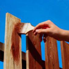 Enjoy All the Great Benefits of a Fence Staining